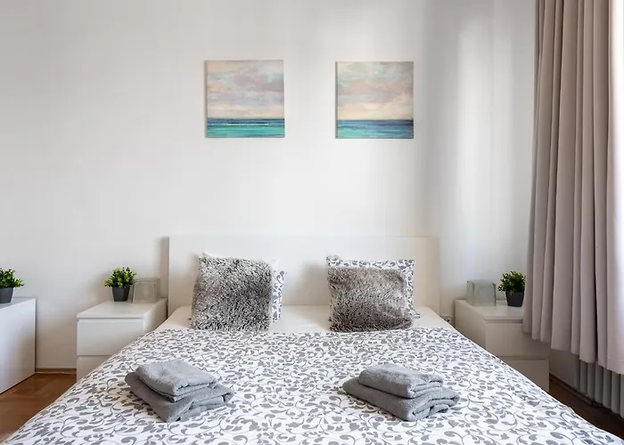 Castle View Apartment Prague